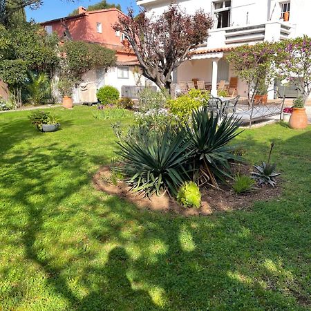 Appartement Rez De Villa Proche Port Et Plages De Sanary Esterno foto