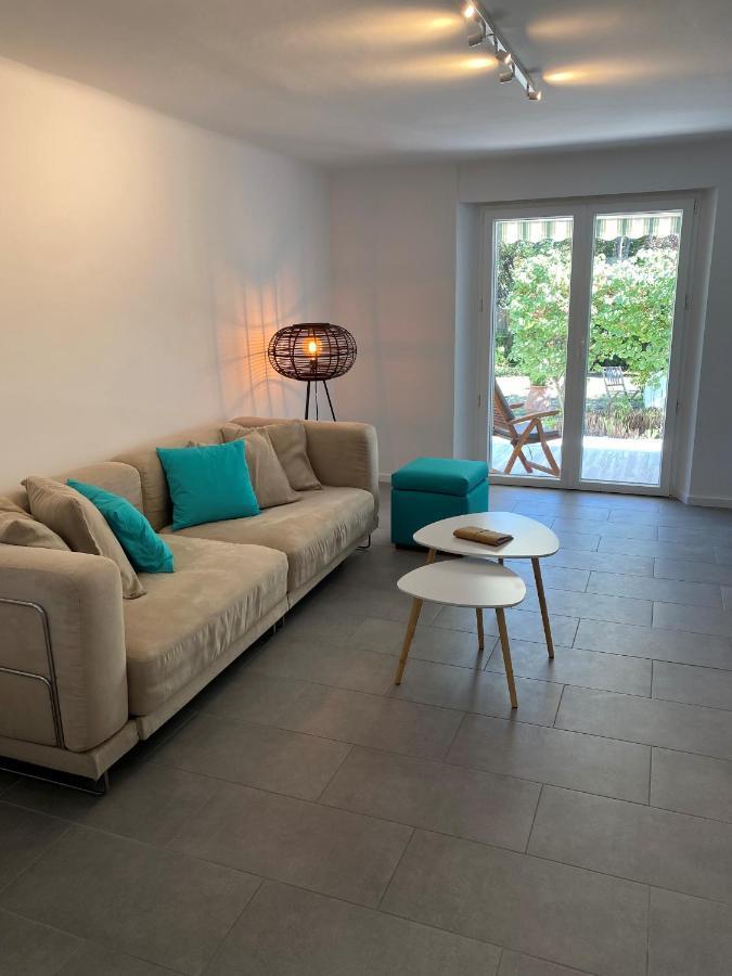 Appartement Rez De Villa Proche Port Et Plages De Sanary Esterno foto