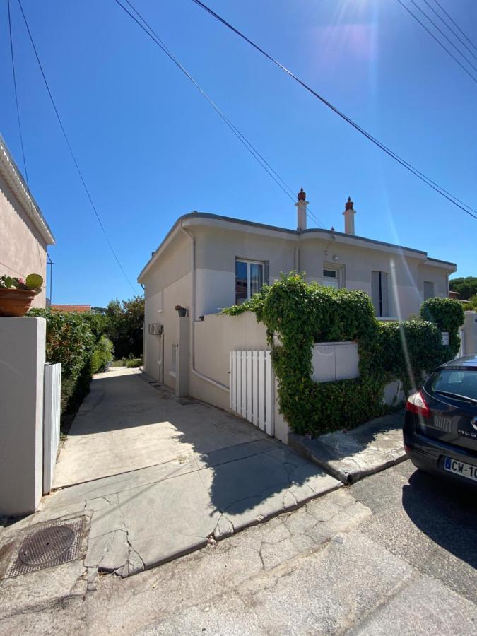 Appartement Rez De Villa Proche Port Et Plages De Sanary Esterno foto
